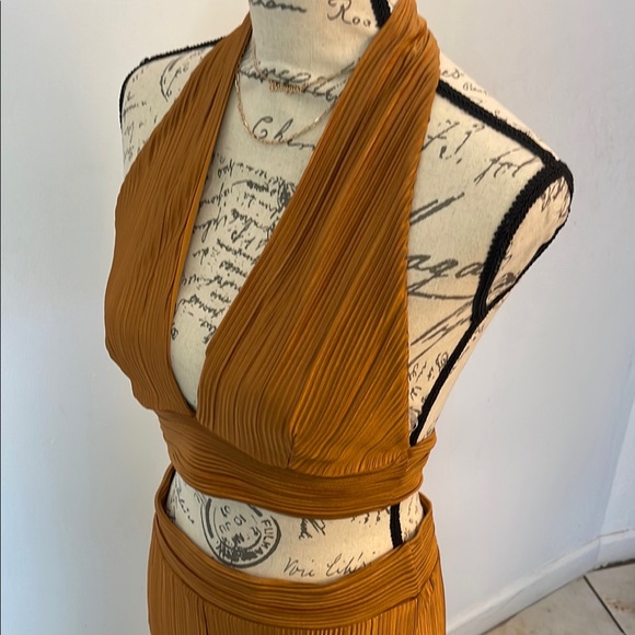 MADRAG | NWT Women’s Chic Bronze Halter 2 Piece Size Large - Picture 4 of 8